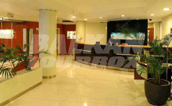 holiday in Best Western Plus Grand Hotel Victor Hugo