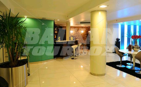 holiday in Best Western Plus Grand Hotel Victor Hugo