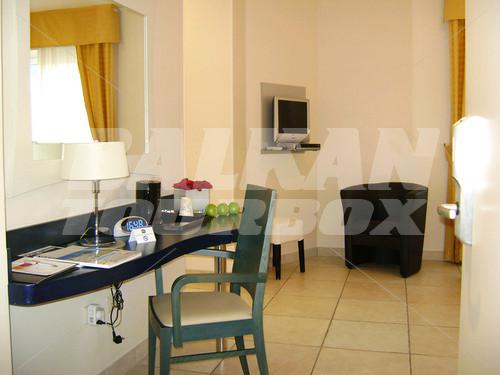 holiday in Best Western Plus Grand Hotel Victor Hugo
