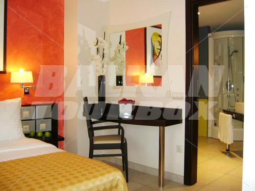 holiday in Best Western Plus Grand Hotel Victor Hugo