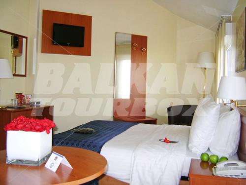 holiday in Best Western Plus Grand Hotel Victor Hugo