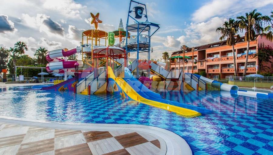 holiday in Lonicera World Resort and SPA