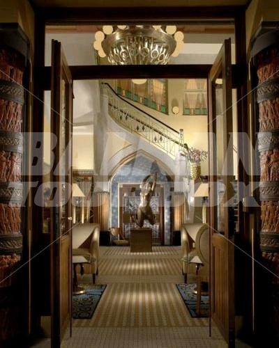 почивка в Art Deco Imperial
