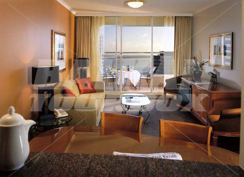 holiday in Quay West Suites Auckland
