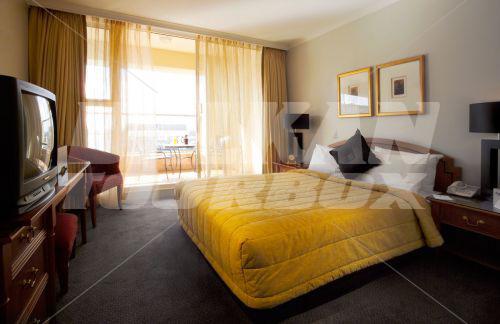 holiday in Quay West Suites Auckland