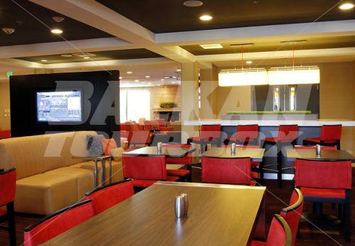 почивка в Courtyard Marriott Anchorage Airport