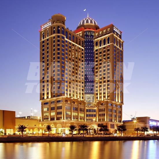 почивка в Sheraton Dubai Mall of the Emirates