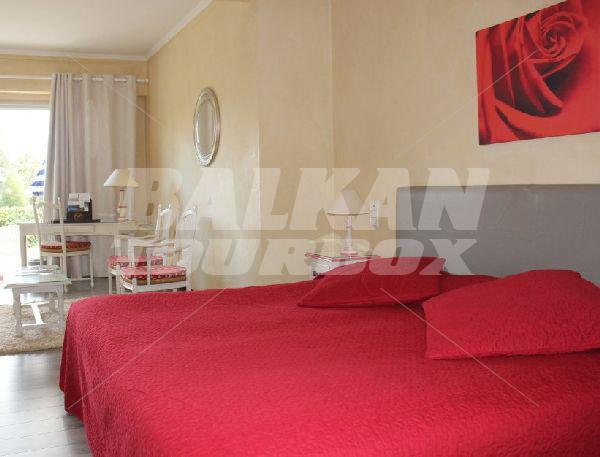 почивка в Le Mas D'Artigny And Spa