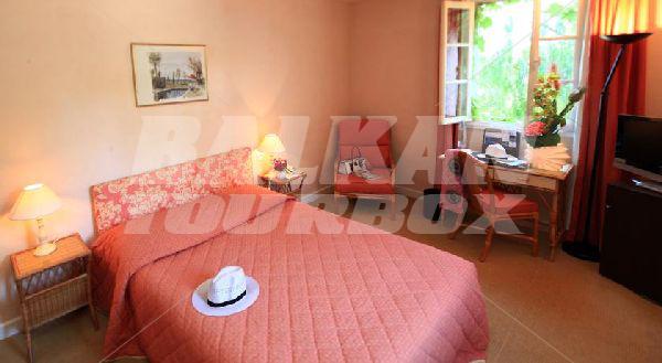 почивка в Le Mas D'Artigny And Spa