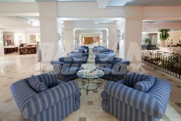 почивка в Le Mas D'Artigny And Spa