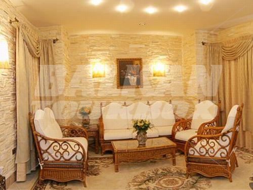 holiday in Grand Hotel London