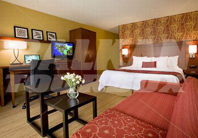 почивка в Courtyard by Marriott Camarillo