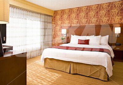 почивка в Courtyard by Marriott Camarillo