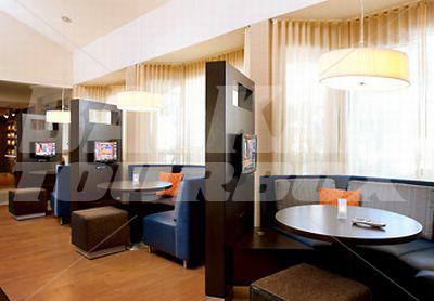 почивка в Courtyard by Marriott Camarillo