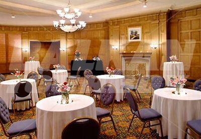 почивка в Courtyard by Marriott Boston Downtown/Tremont