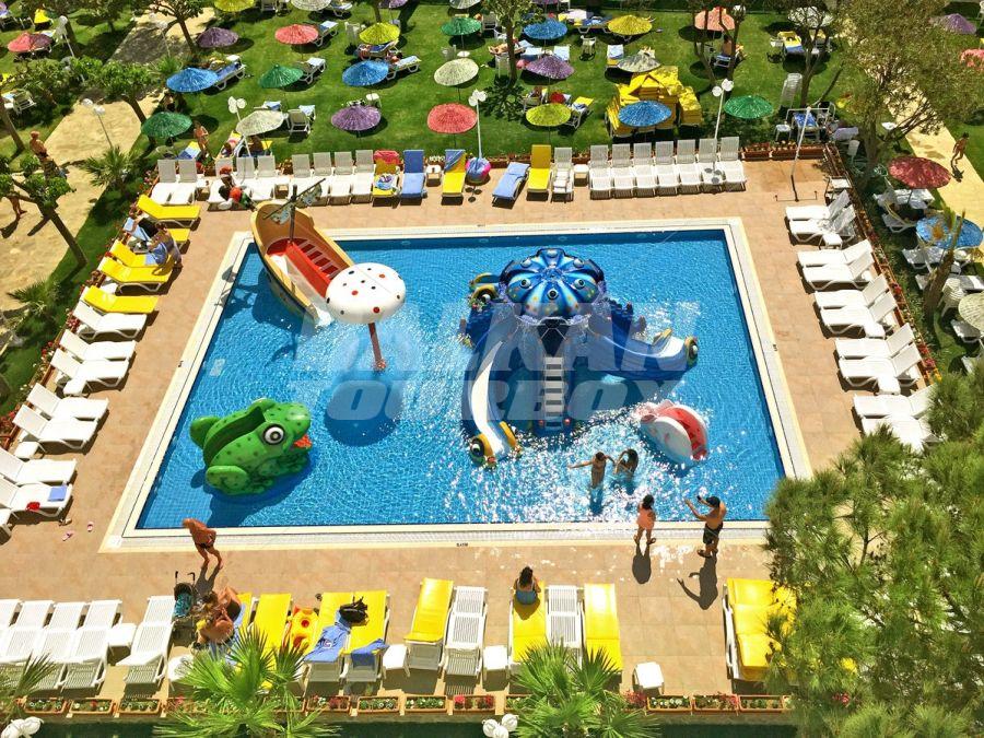 holiday in Grand Efe