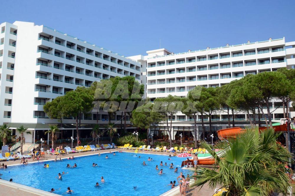 holiday in Grand Efe