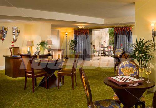 почивка в New Orleans Marriott at the Convention Center