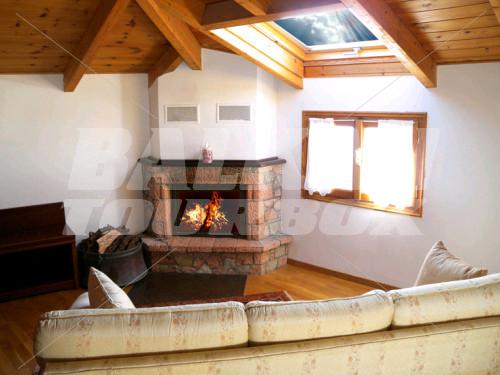 holiday in King Iniohos
