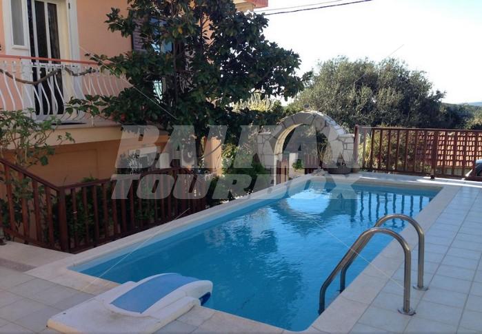 holiday in Oasis Rooms