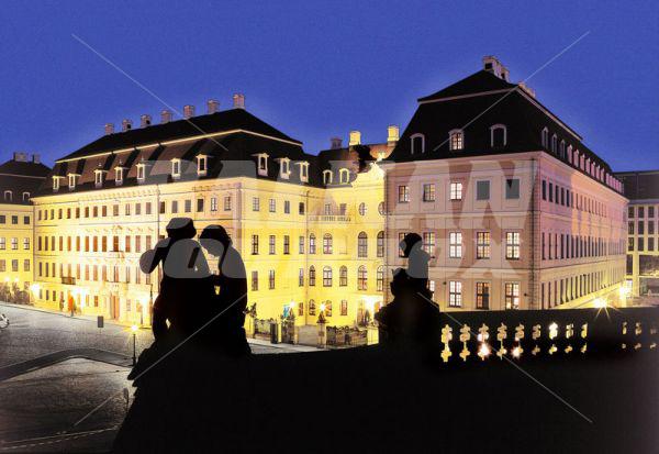 почивка в Kempinski Taschenbergpalais