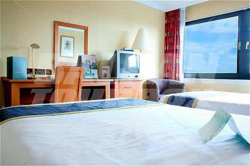 holiday in Holiday Inn Edinburgh City - West