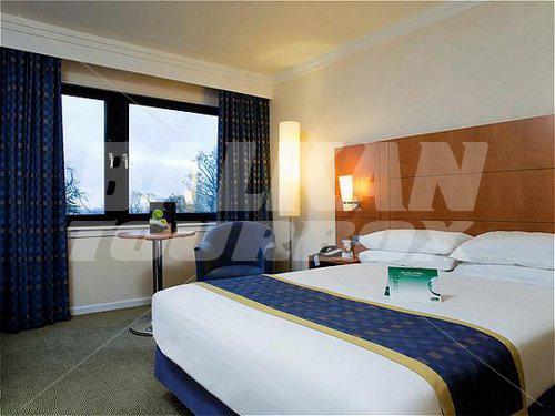 holiday in Holiday Inn Edinburgh City - West