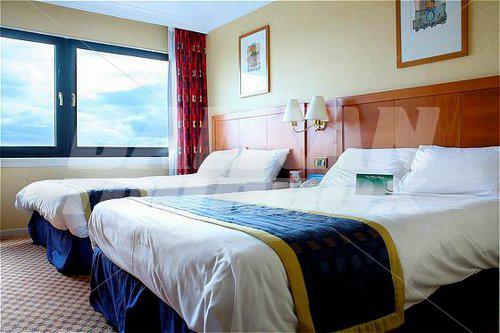 holiday in Holiday Inn Edinburgh City - West
