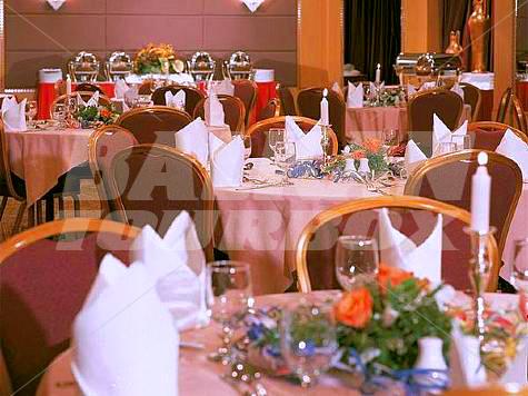 почивка в Al Maha Arjaan by Rotana