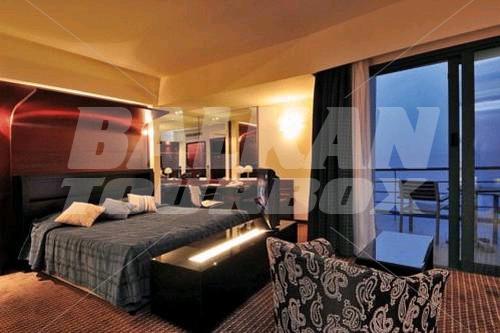 почивка в Club Hotel Casino Loutraki