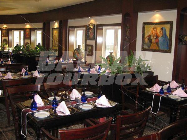 почивка в Regent Beach Resort