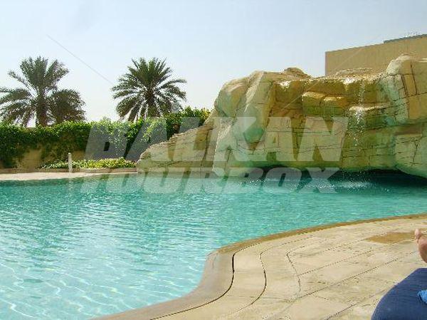 почивка в Regent Beach Resort