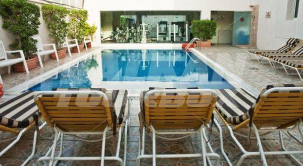 почивка в Regent Beach Resort