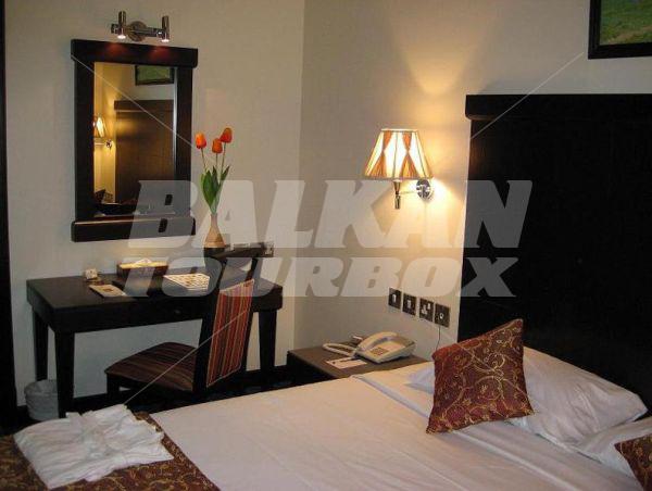 почивка в Regent Beach Resort