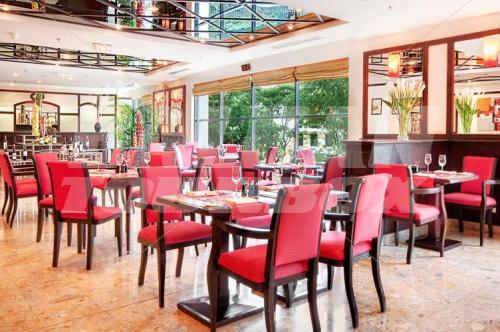 почивка в Hilton Hanoi Opera