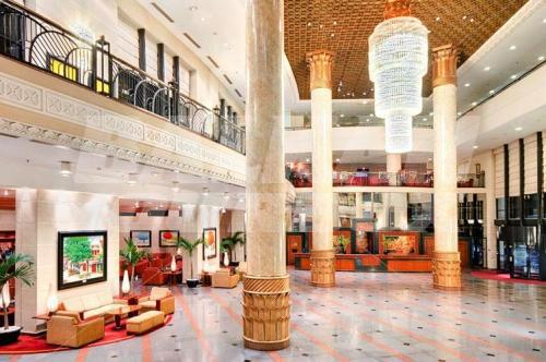 почивка в Hilton Hanoi Opera