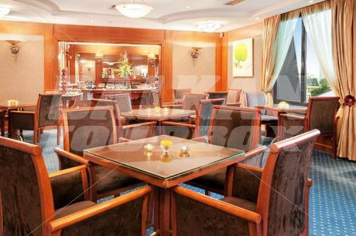 почивка в Hilton Hanoi Opera