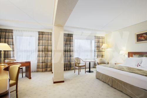 почивка в Crowne Plaza Bucharest