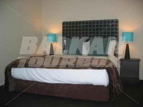 holiday in The Quadrant Auckland