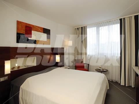 почивка в NH Frankfurt Niederrad
