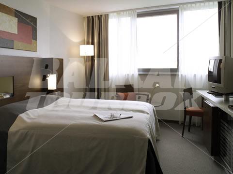 почивка в NH Frankfurt Niederrad
