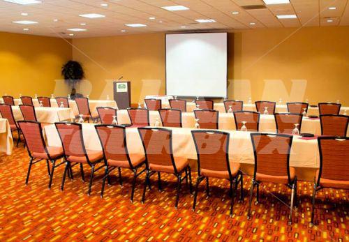 почивка в Courtyard by Marriott Oxnard Ventura