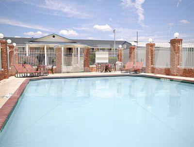 почивка в Days Inn Paris