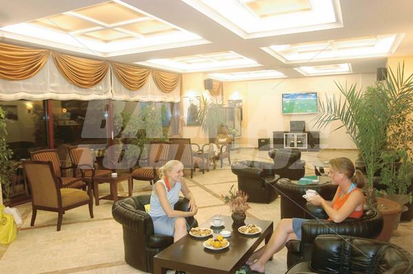 почивка в Xperia Grand Bali