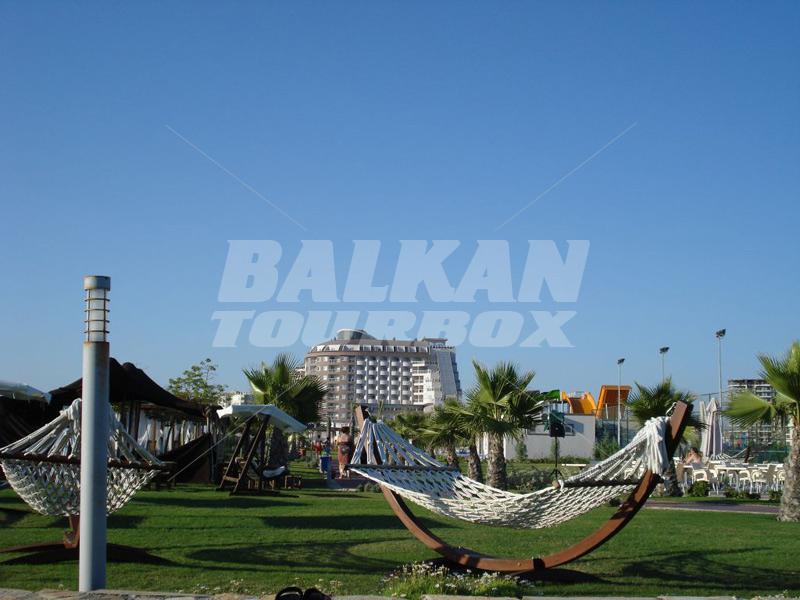 почивка в Saturn Palace