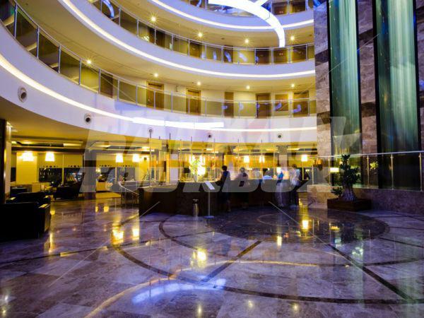 почивка в Saturn Palace