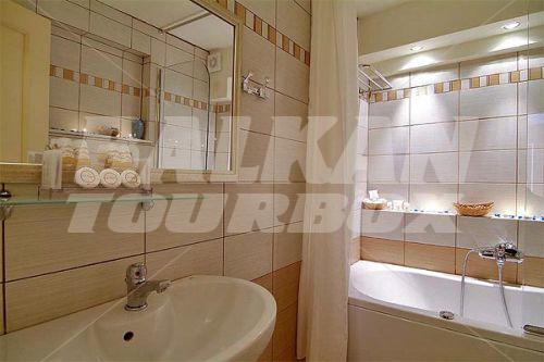 holiday in Fedriades Hotel Delphi