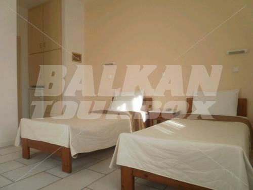 holiday in Brothers Hotel Ios