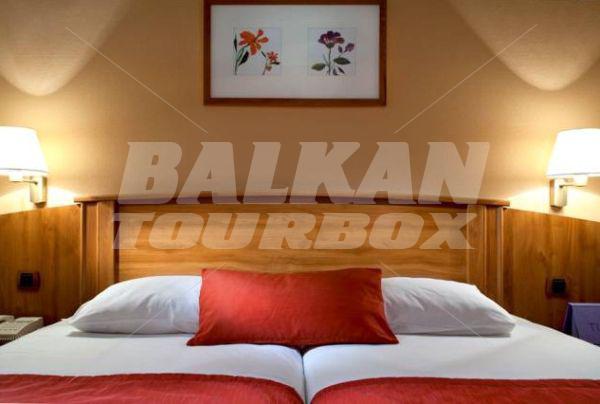 почивка в Timhotel Le Louvre