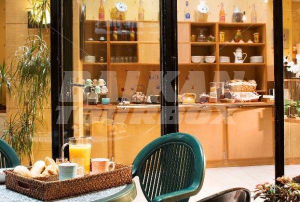 почивка в Timhotel Le Louvre